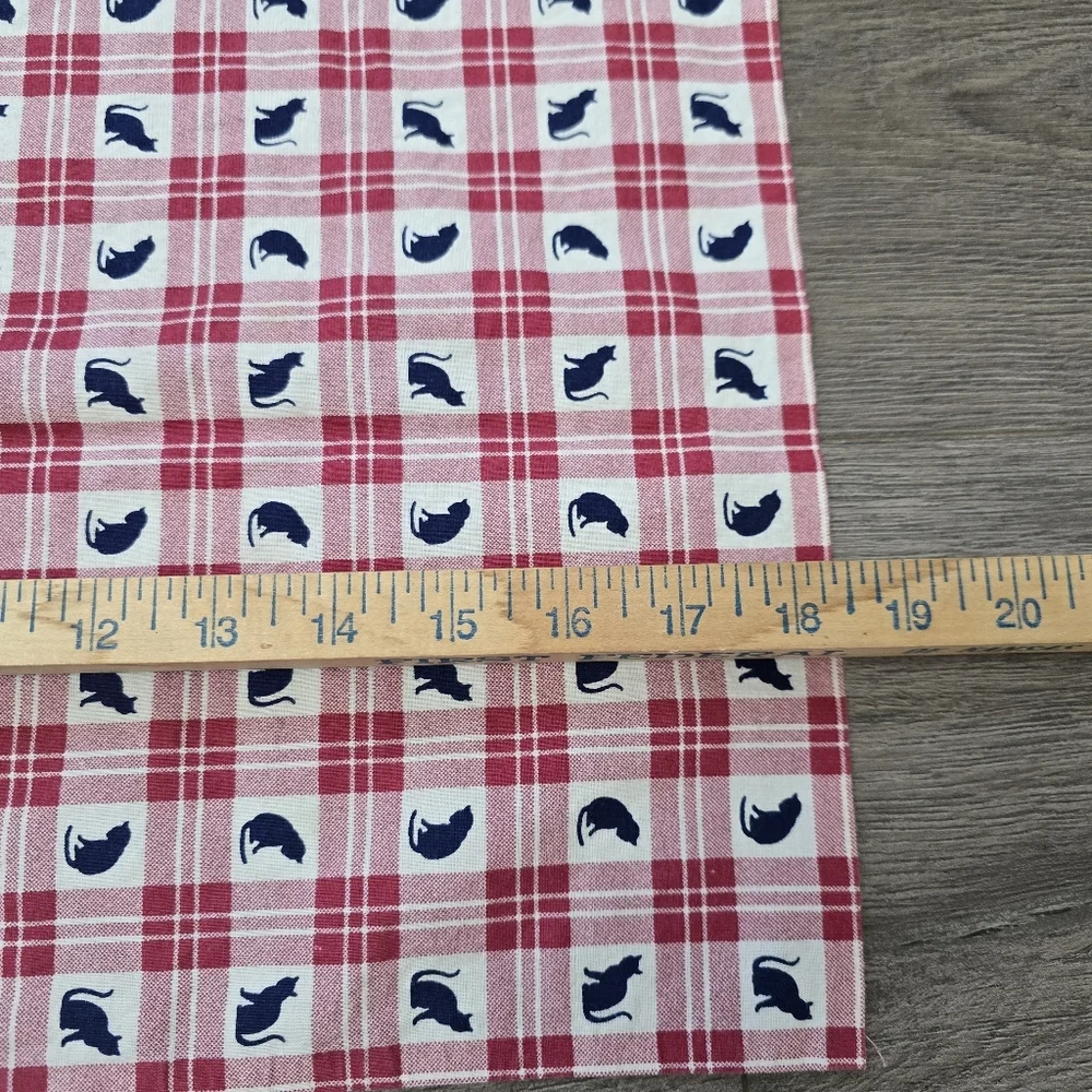 VTG Set Of Checkered Cat Place Mats And Matching Napkins